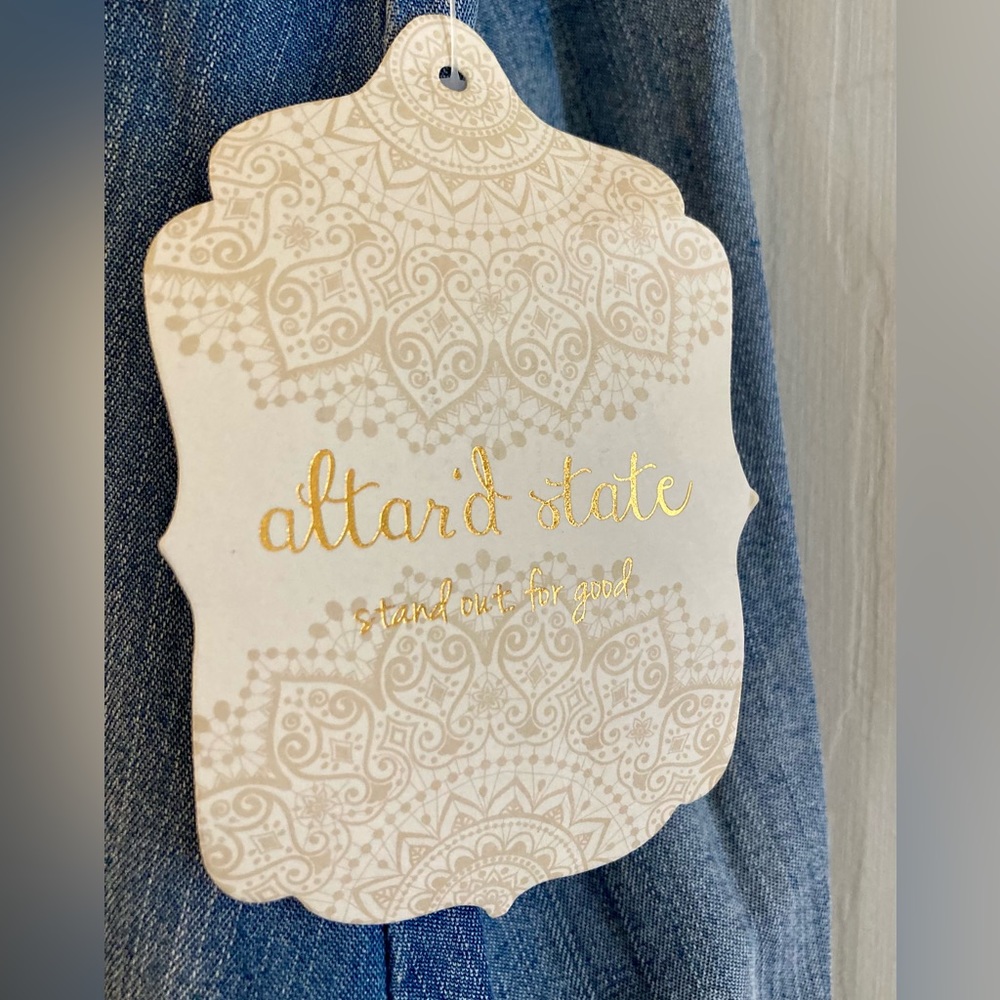 Altar’d State Pom Pom Top - Picture 7 of 12